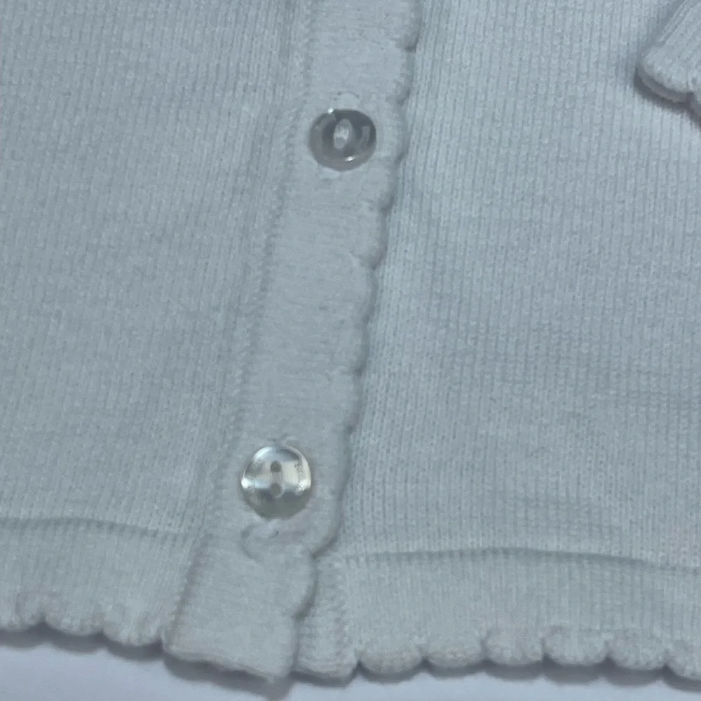 NWT Petit Ami Scallop Edge White Button-Up Cardigan - Picture 4 of 6
